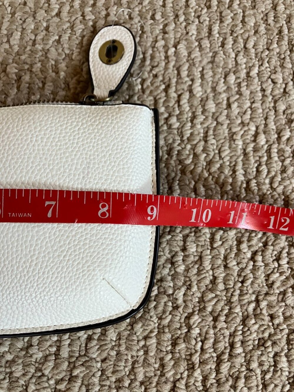 NWT Joy Susan Wristlet Clutch White Vegan Leather Zip Pouch Minimalist READ - Picture 4 of 7